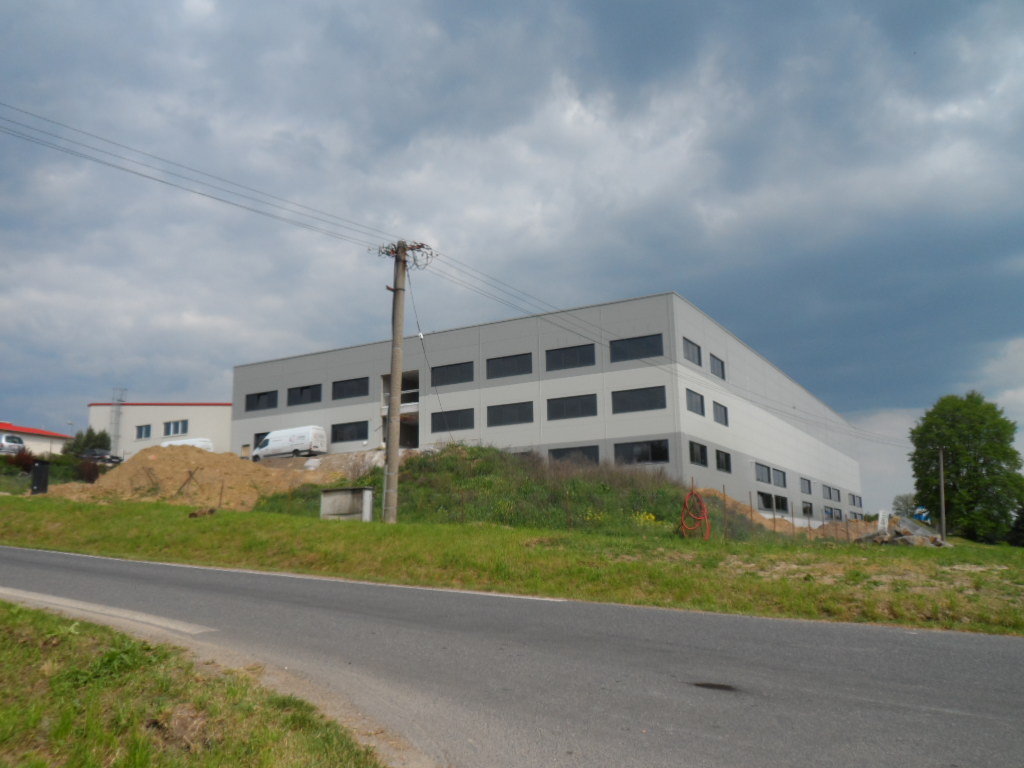 Novostavba technologického a skladového centra firmy Trevos.